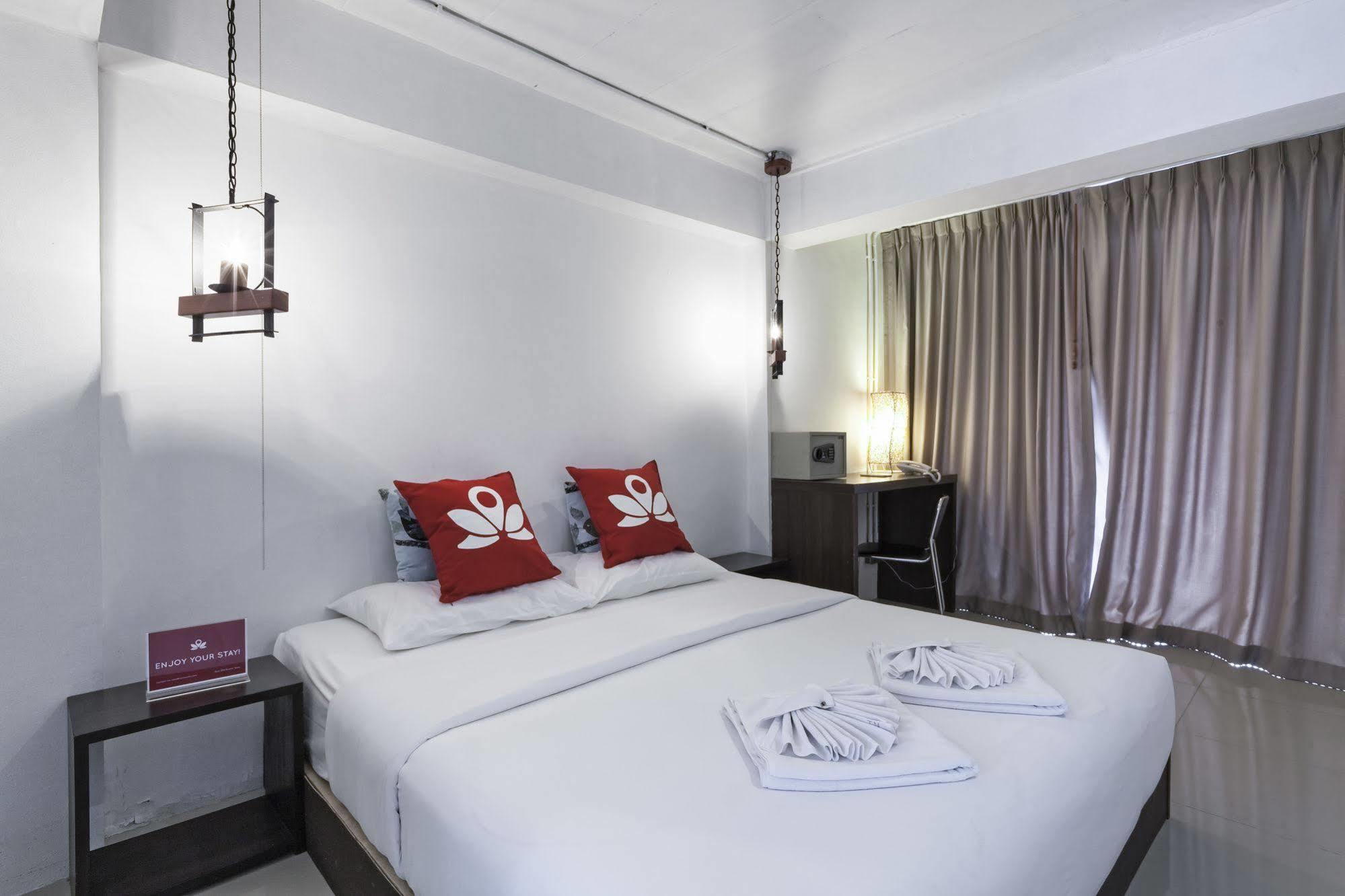 Zen Rooms Basic Nanai Phuket Patong Exterior foto